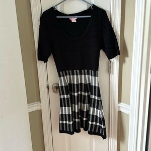 Black and white dress